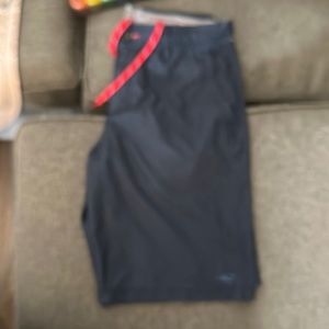 O’Neill men”: size 32 navy blue stripe shorts